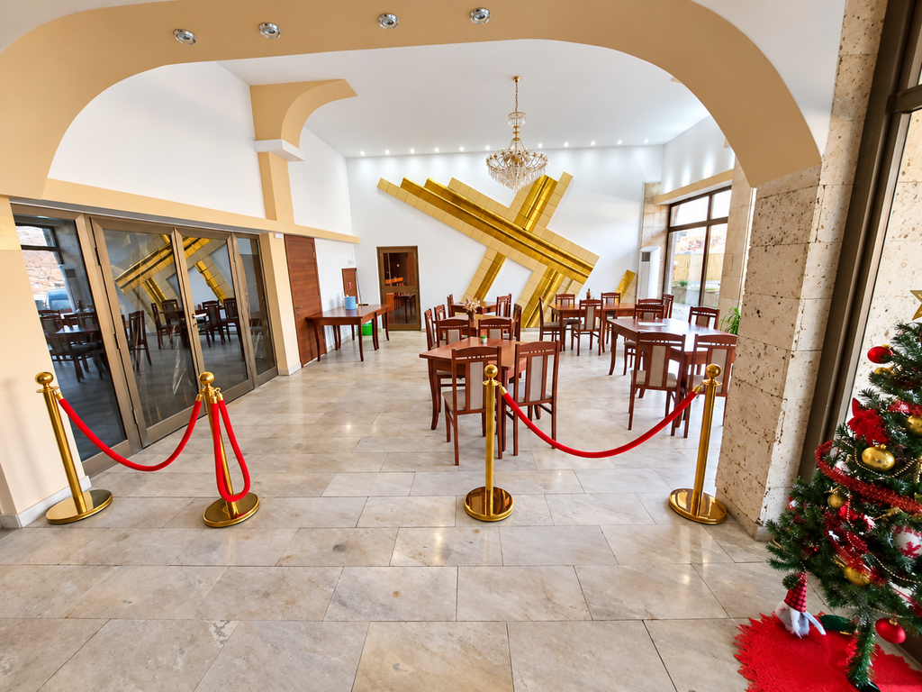 Hotel Loznitsa gallery – lobby interior
