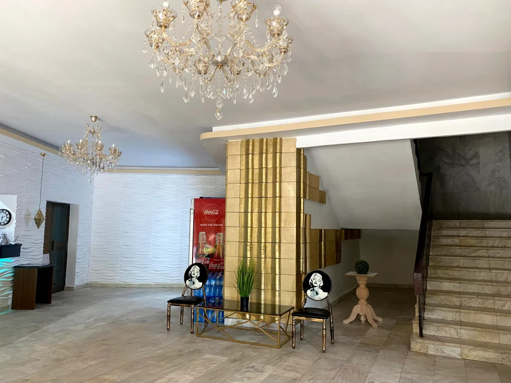 Hotel Loznitsa gallery – lobby interior