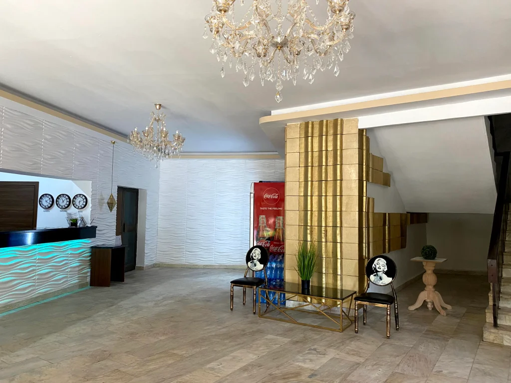 Hotel Loznitsa gallery – lobby interior