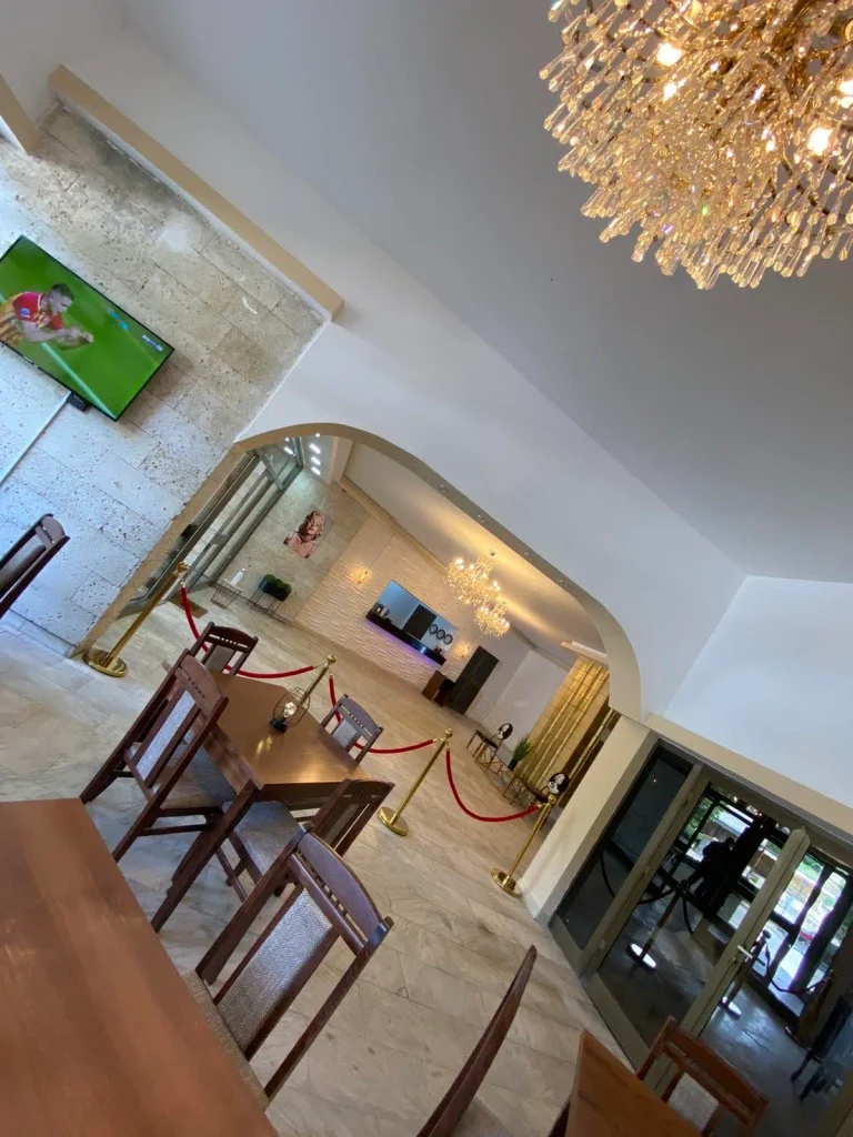Hotel Loznitsa gallery – lobby interior