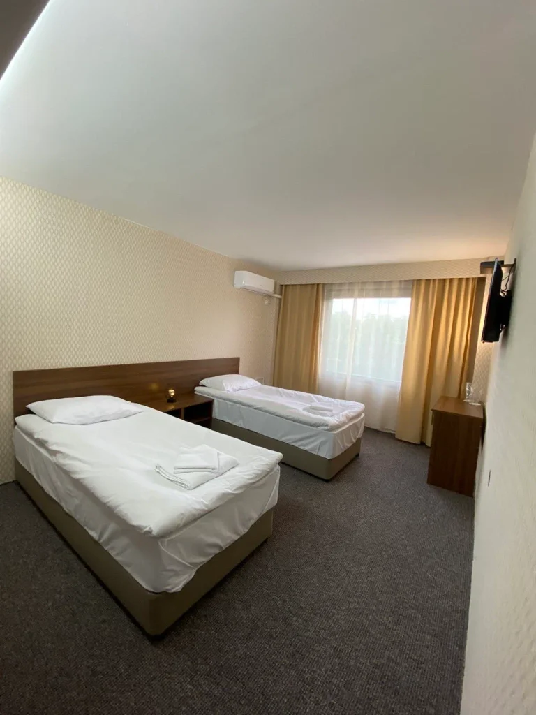 Hotel Loznitsa gallery – guest room interior