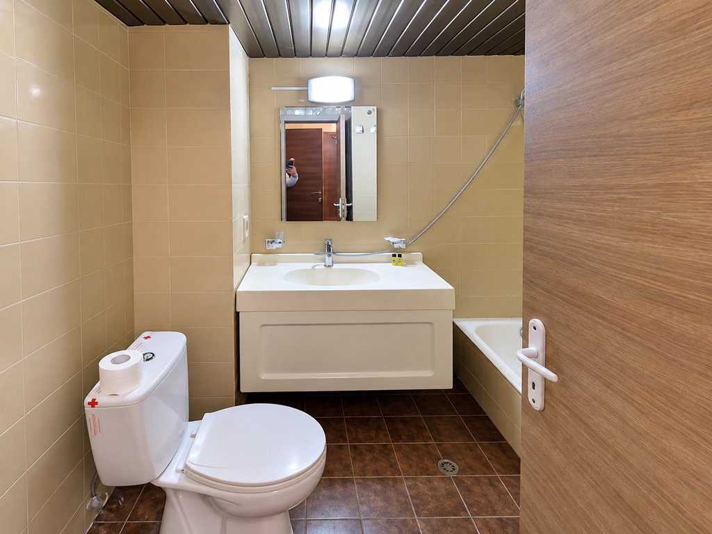 Hotel Loznitsa gallery – bathroom