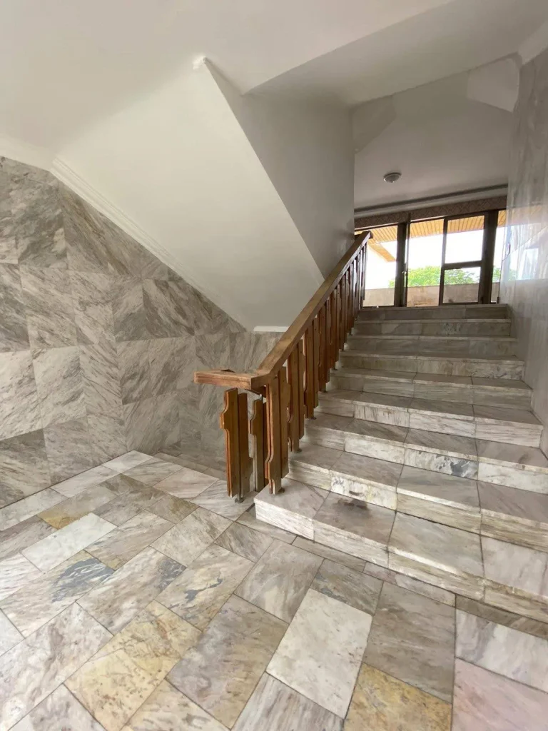 Hotel Loznitsa gallery – corridor