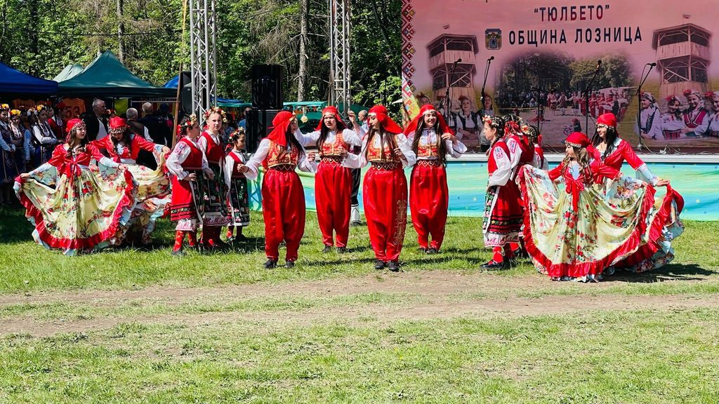 Local cultural event in Loznitsa