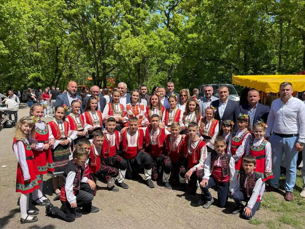 Local festival traditions in Loznitsa